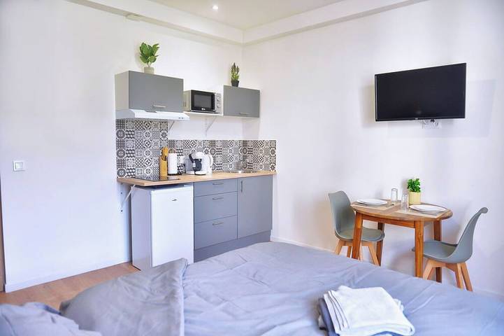 Apartamento entero, 2-Charming stay in a renovated farmhouse in San Quintín (Aisne), Aisne