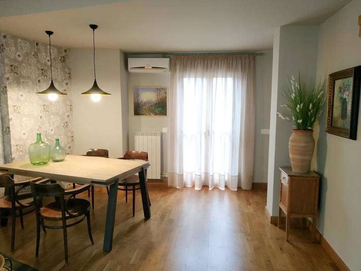 Gîte pour 5 personnes, avec terrasse et vue, animaux acceptés à Arguedas - 4