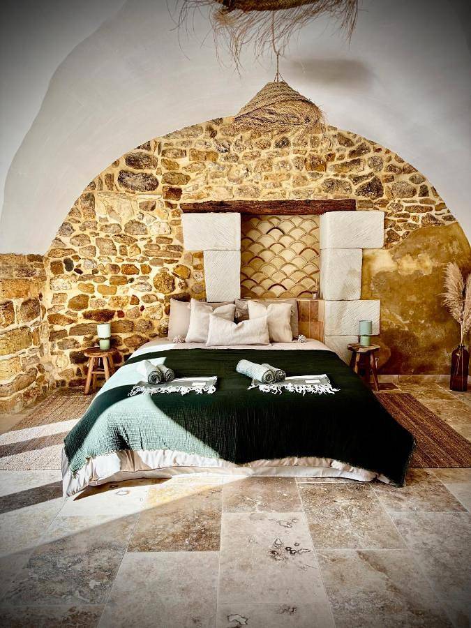 Chambre d’hôte pour 2 personnes, avec jardin ainsi que piscine et bassin pour enfant