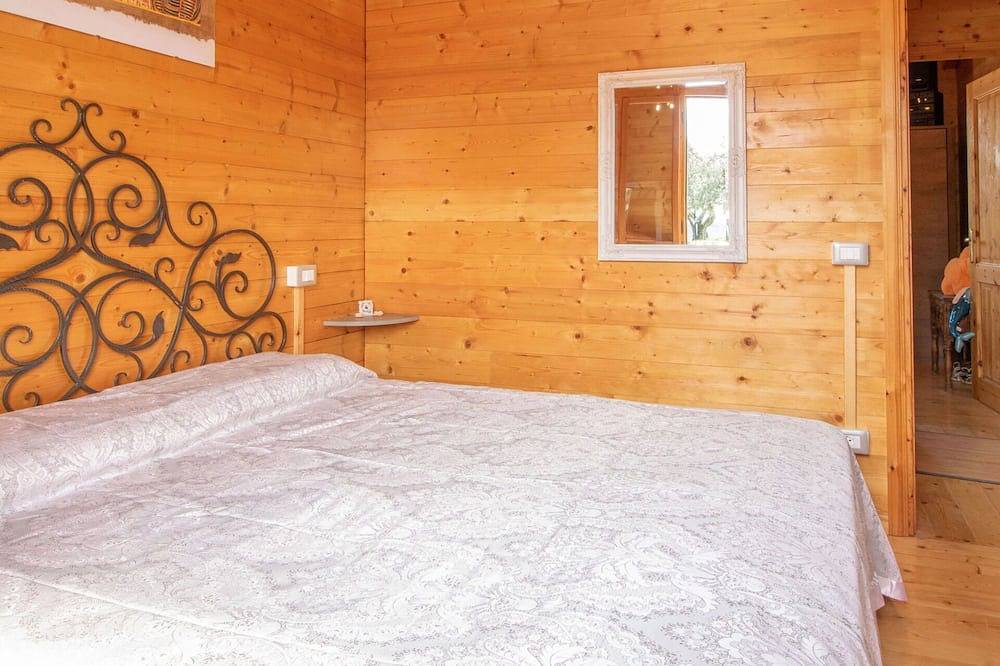Beautiful private villa for 4 guests with A/C, private pool, Wifi, Tv, balcony and parking in Panicale, Lake Trasimeno