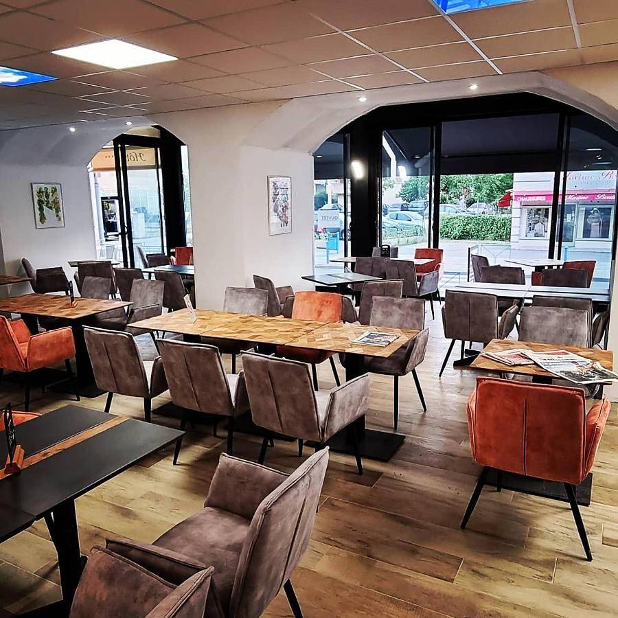 Hôtel pour 1 personne avec terrasse in Aléria, Arrondissement de Corte