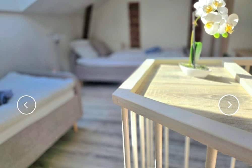 Ganze Wohnung, „Ruhiges, separates Hinterhaus – 2 Betten & Küche, 5 Min nach Frankfurt” in Bad Vilbel, Wetterau