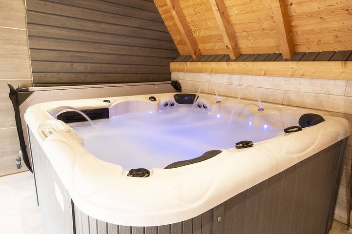 Casa de vacaciones para 9 personas, con sauna además de jacuzzi y terraza - 1