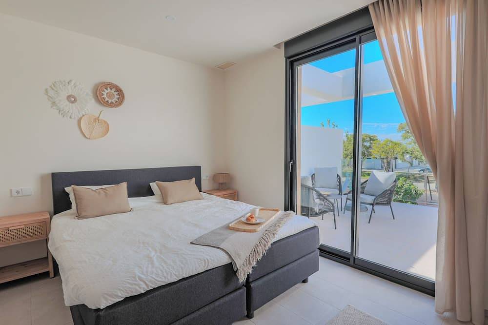Casa Pura Vida 14: The home combines luxury and comfort in a relaxed atmosphere in Pilar de la Horadada, Costa Blanca