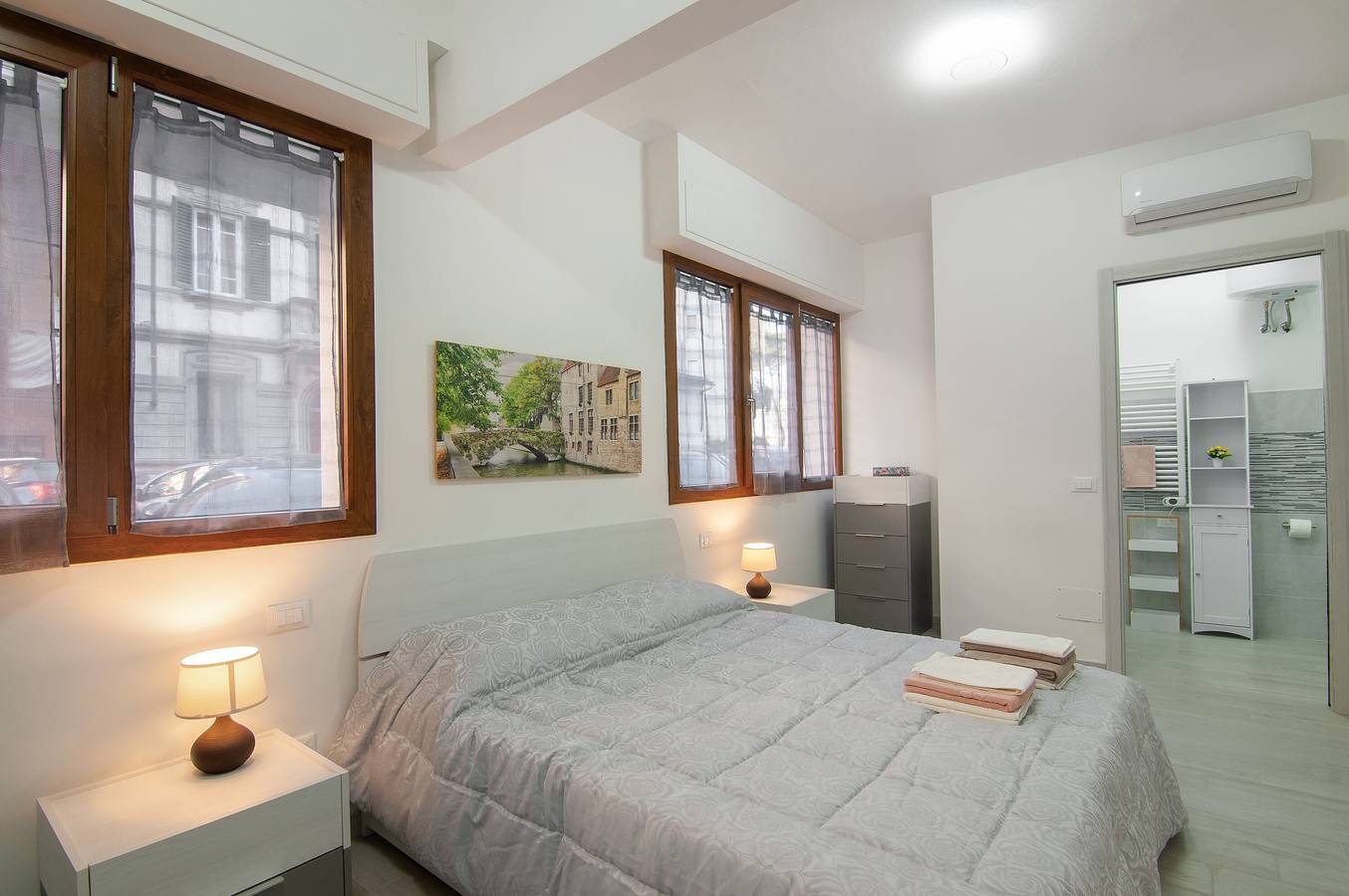 Entire apartment, Apartment 'Bellariva Home' with Shared Terrace, A/C & Wi-Fi in Florence, Florence Province