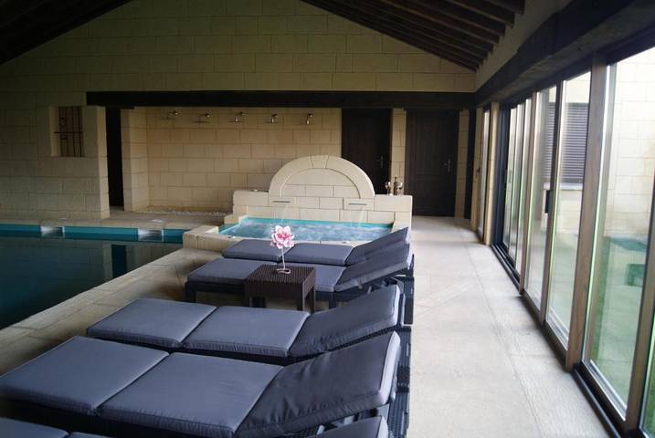 Casa rural para 12 personas, con Balcón y Jacuzzi además de Terraza y Jardín en Sierra de Gata - 4