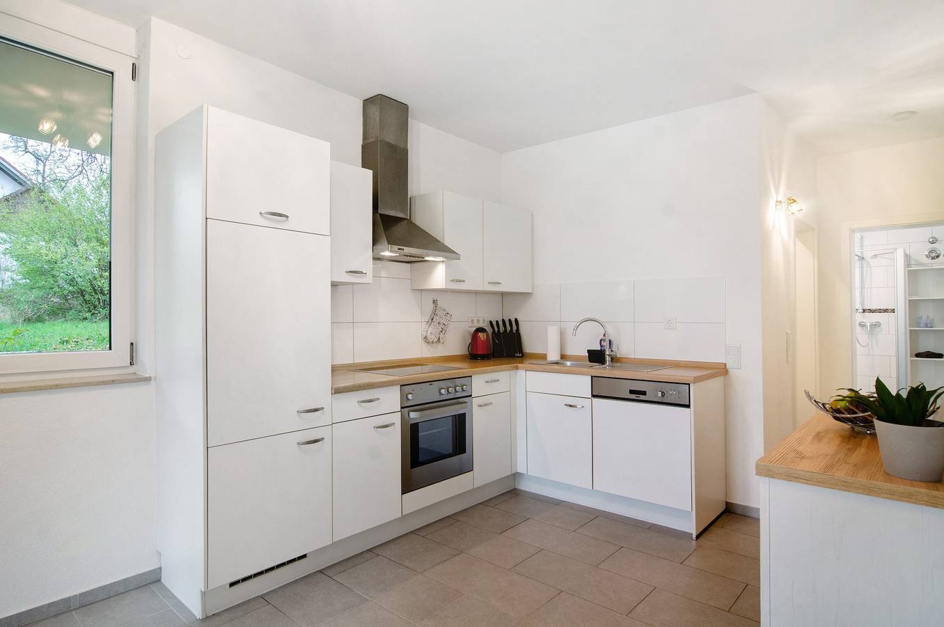 Ganze Wohnung, Ferienwohnung "Plätzchen im Grünen" mit privater Terrasse und Wlan in Owingen, Region Bodensee-Oberschwaben