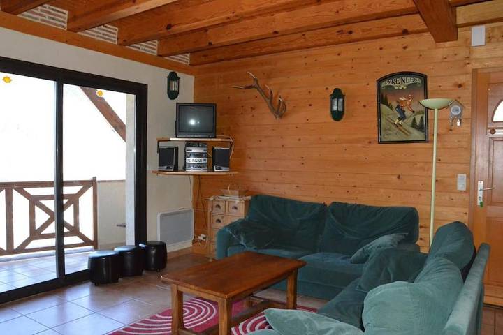 Gîte pour 12 personnes, avec vue ainsi que jardin et balcon à Camparan - 3