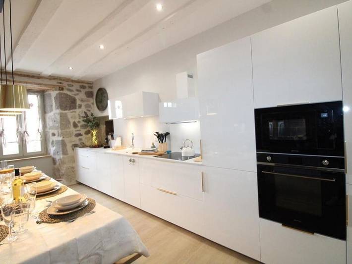 Location de vacances pour 9 personnes, avec Jardin à Thiézac - 2