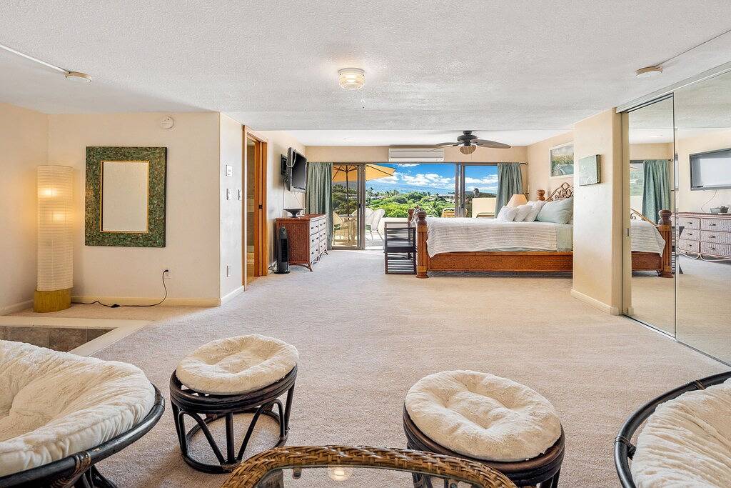 Ganze Wohnung, 🌴Kona Alii #710 Wonderful top floor penthouse in the heart of Kona🌴 in Aloha Kona, Kailua-Kona