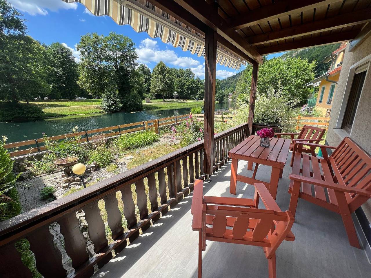 Ferienhaus am blauen Wasser in Essing, Altmühltal
