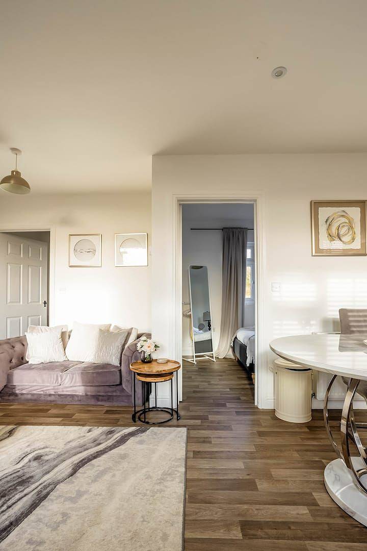 Cottage for 2 people with yard in Dorset