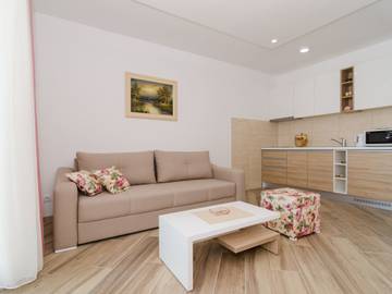 Holiday Rental for 4 People in Srebreno, Dubrovnik-Neretva, Photo 3