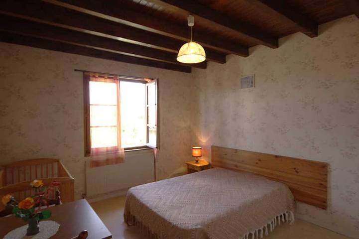 Gîte pour 6 personnes, avec jardin à Saint-Médard-en-Forez - 2