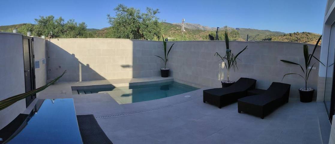 Casa rural para 4 personas, con piscina además de vistas y terraza en Tolox - 2