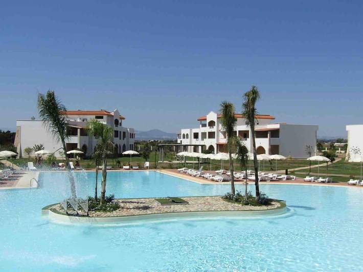 Appartamento per 4 persone, con Vista oceano e Idromassaggio nonché Terrazza e Giardino a Marina di Ginosa