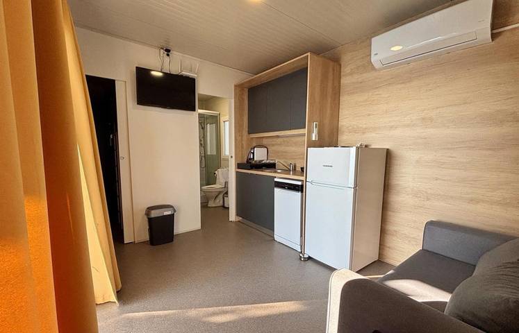 Camping für 4 Personen, mit Terrasse und Ausblick in Drage (Pakoštane) - 3