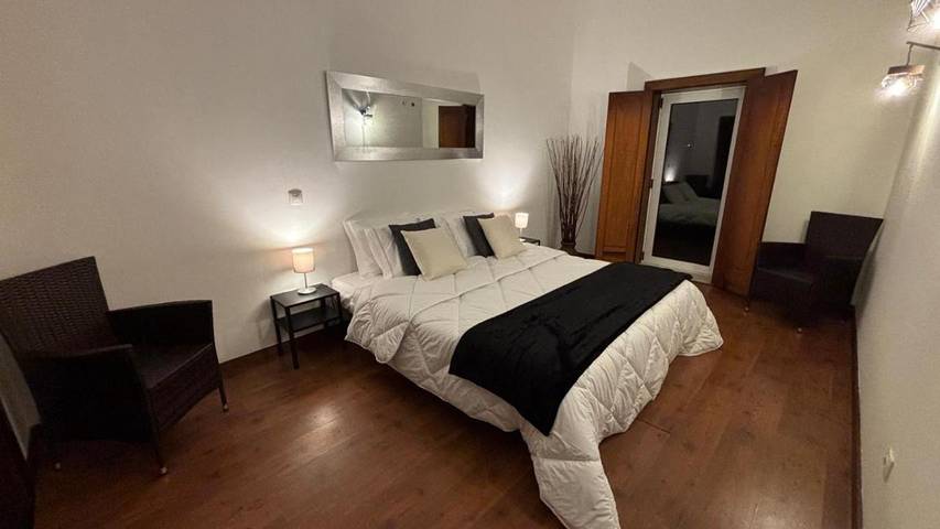 Vivendas de férias para 8 pessoas, com jacuzzi e piscina e ainda jardim no Alentejo