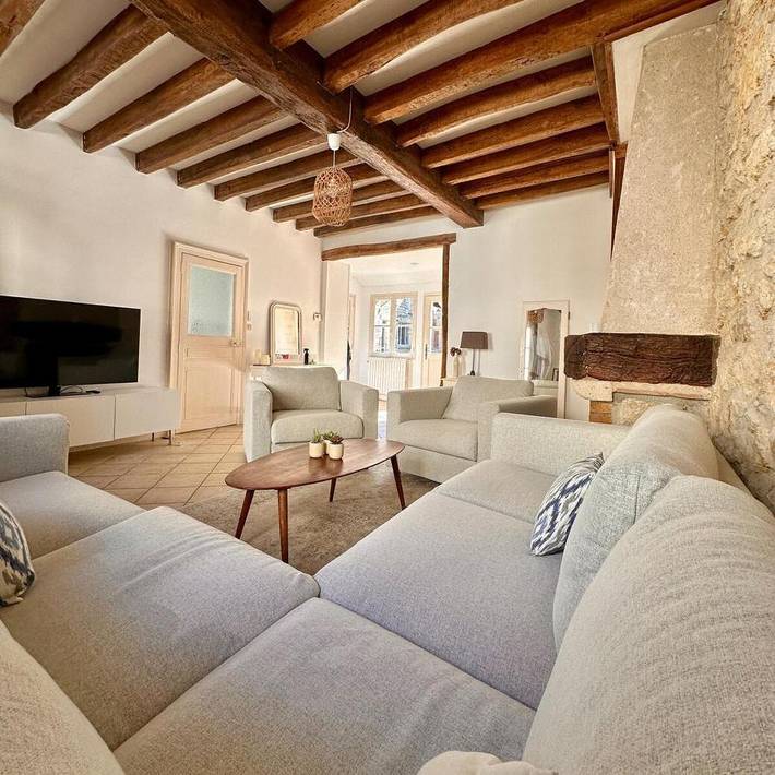 Location de vacances pour 8 personnes, avec Jardin dans Champigny (Yonne)