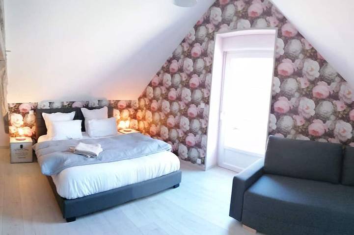 Gîte pour 4 personnes, avec jacuzzi et jardin ainsi que piscine et sauna à Magny-le-Désert - 2