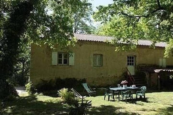 Gîte pour 4 personnes, avec jardin et piscine ainsi que jacuzzi et terrasse - 1