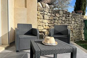 Gîte pour 4 personnes, avec jardin et balcon, animaux acceptés à Le Barroux
