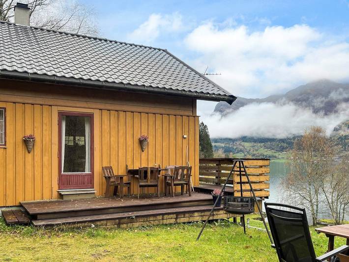 Ferienwohnung für 7 Personen in Stryn