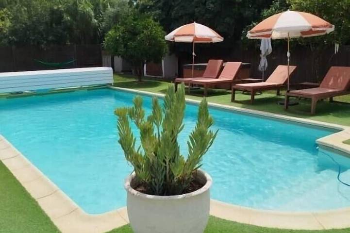 Ferienhaus für 6 Personen, mit Garten und Whirlpool