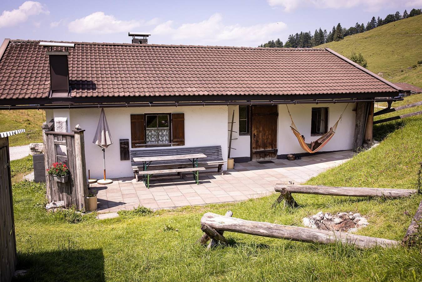 Ganze Ferienwohnung, Schweizer Hütte, 3 Schlafräume, Du/Wc in Walchsee, Kaisergebirge