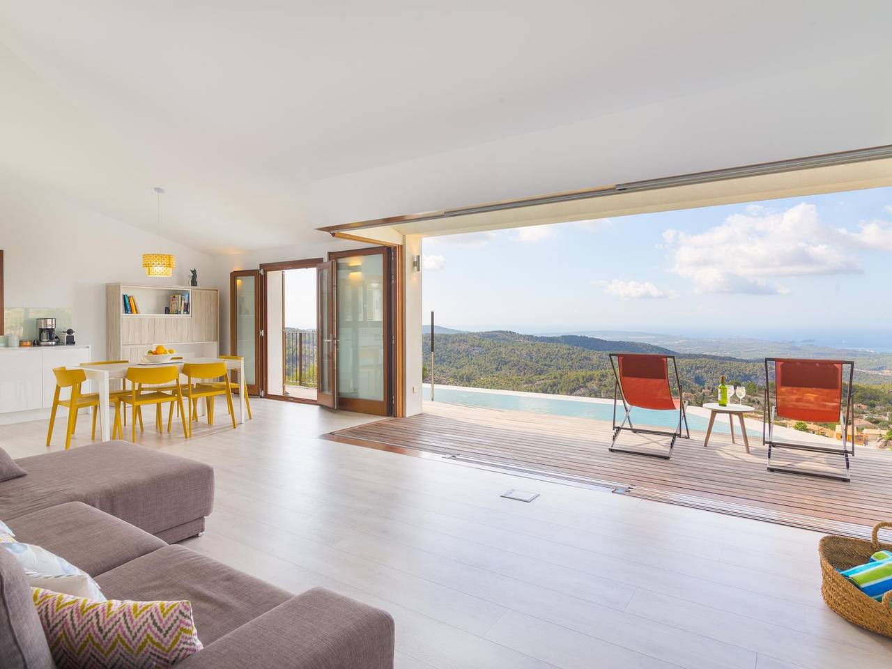 Can Jordi - Espectacular villa con piscina infinita en Galilea in Galilea, Puigpuñent