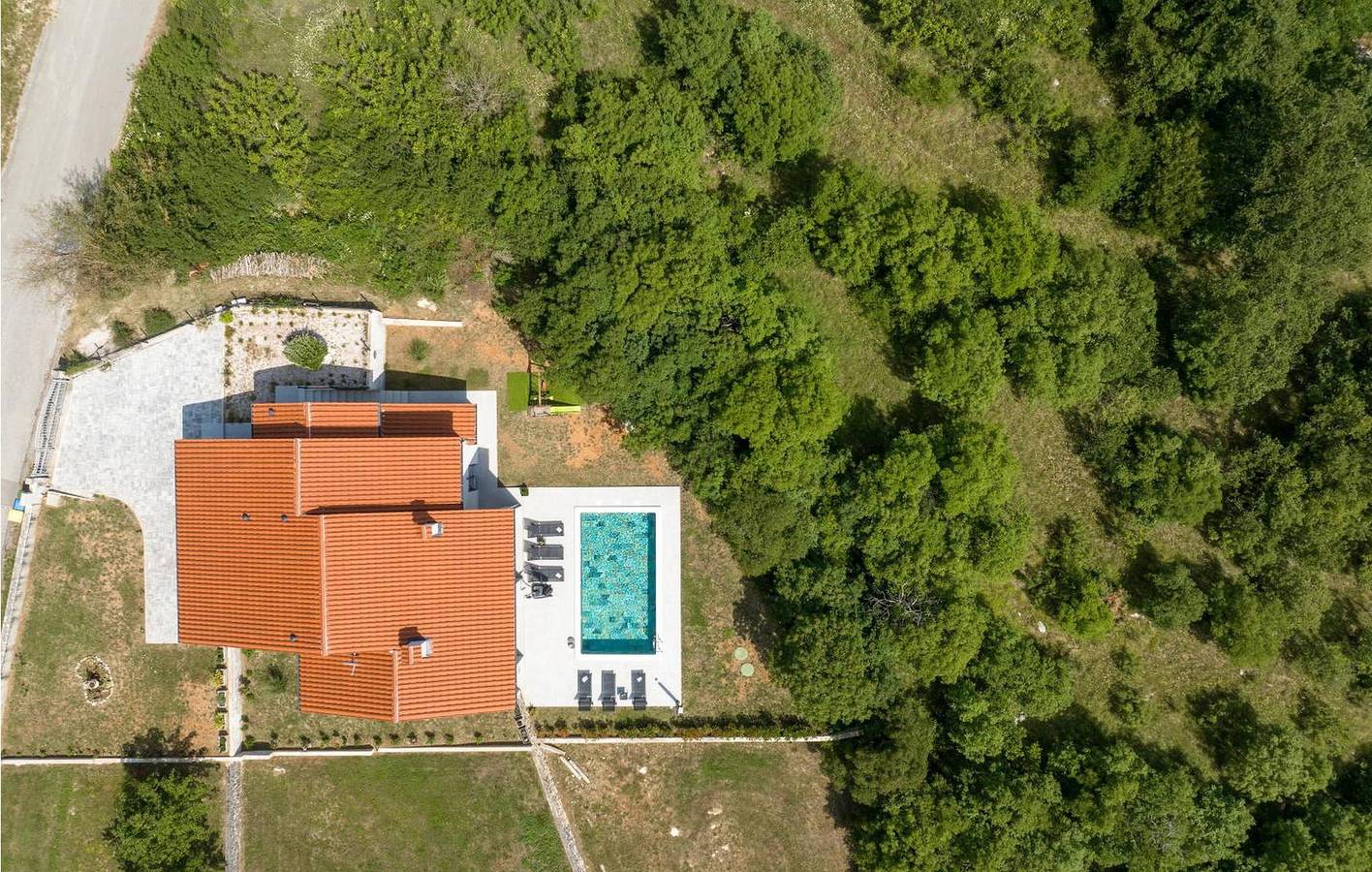 Gemütliche 150 m² große Ferienwohnung mit Pool, WLAN und Parkplatz in der Nähe von Kršan in Kršan, Ostküste Istrien
