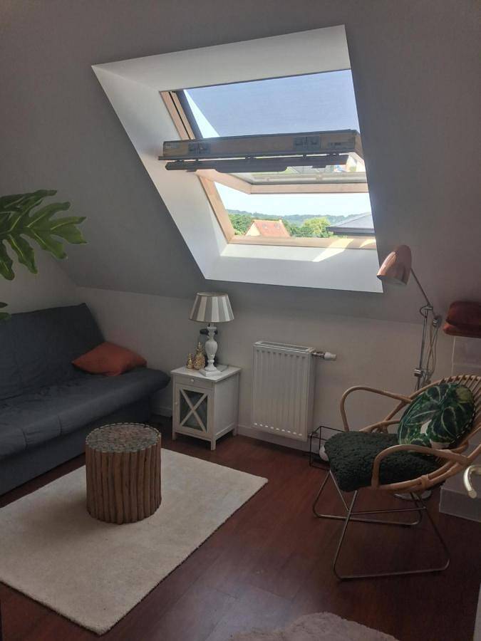 Sunny home close to the beach in Houlgate, Lisieux und Umgebung