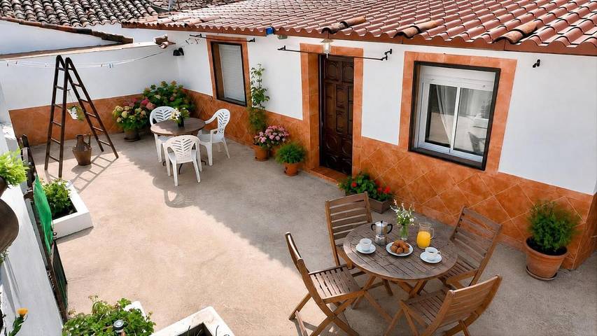 Casa rural para 10 personas, con Terraza además de Jardín y Vistas en Berrocal