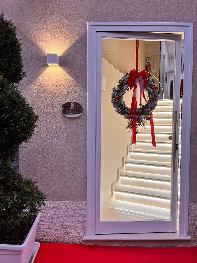 Albergo a gestione familiare per 2 persone, con terrazza e idromassaggio - 1