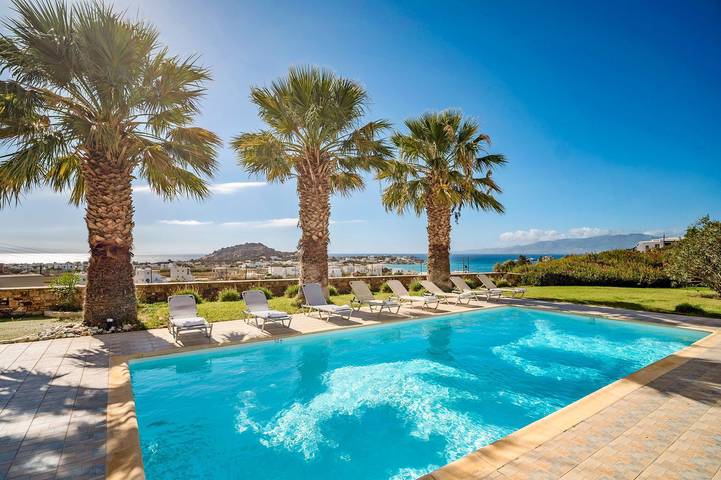 Villa für 12 Personen, mit Terrasse und Garten auf Naxos