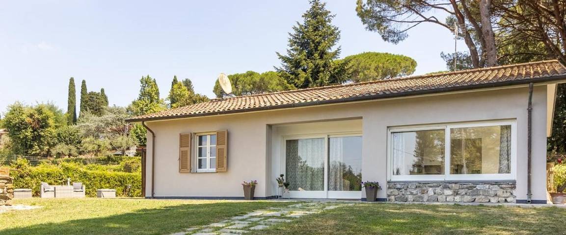 Location de vacances pour 8 personnes, avec piscine et jardin, animaux acceptés à Sarzana - 2