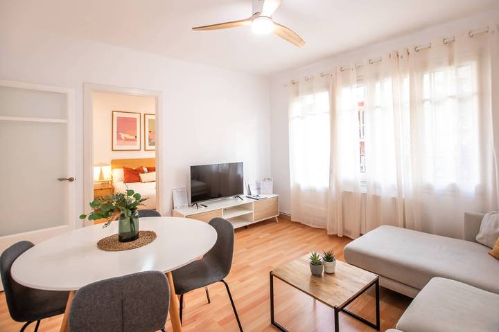 Apartamento de vacaciones para 5 personas, con balcón - 1