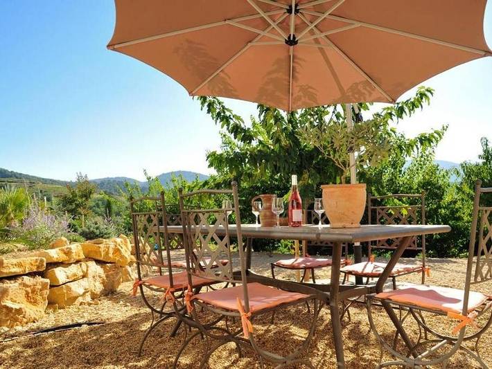Maison de vacances pour 3 personnes, avec terrasse et piscine
