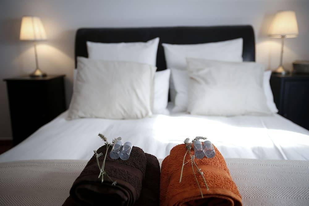 Casa Besana, una antigua casa de labranza reformada en La Mancha toledana in Camuñas, Provincia de Toledo