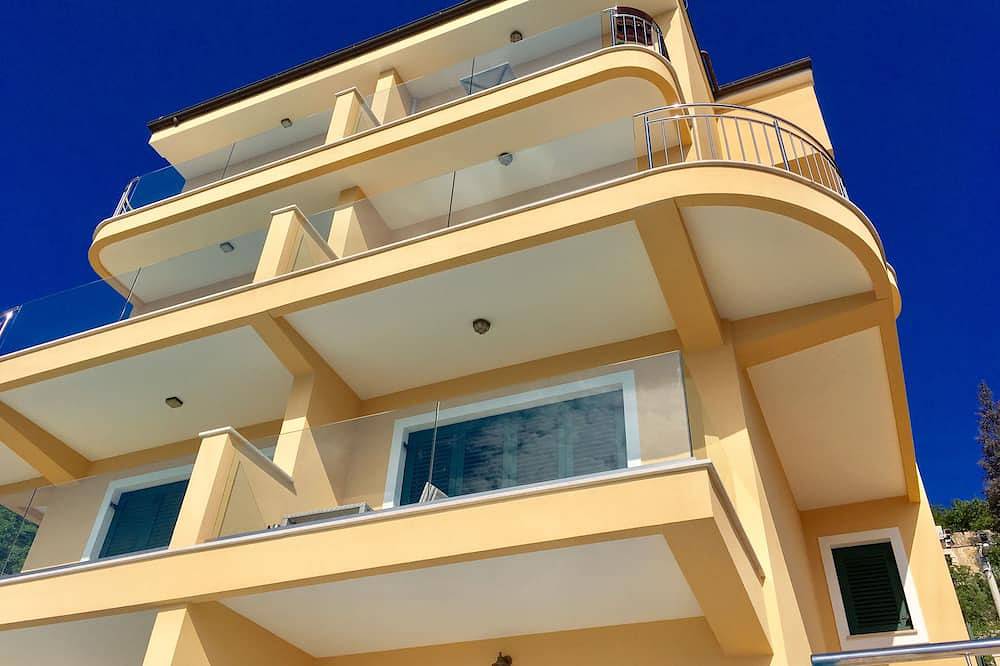 Ganze Wohnung, Romantische Ferienwohnung ★★★★mit traumhafter Aussicht, ideal für Paare in Medveja, Opatija Riviera