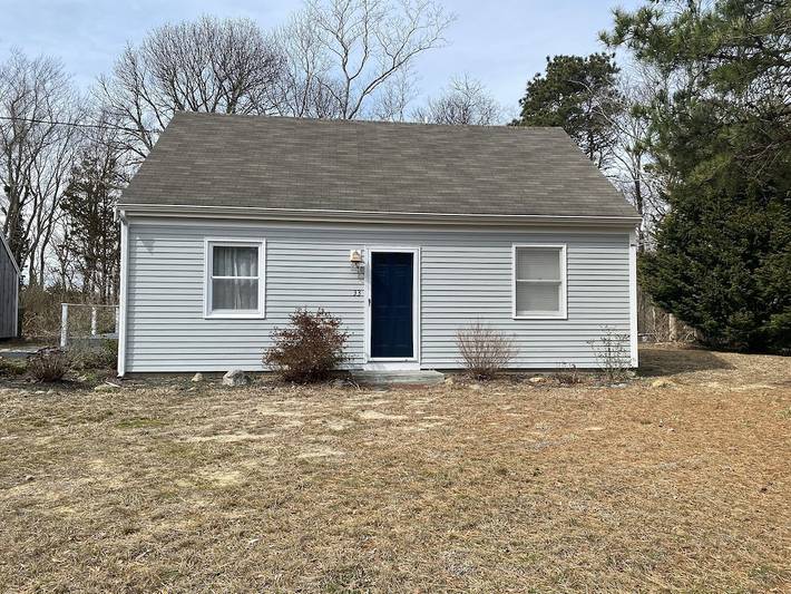 Vacation rental for 11 people, with terrace and yard in Brewster