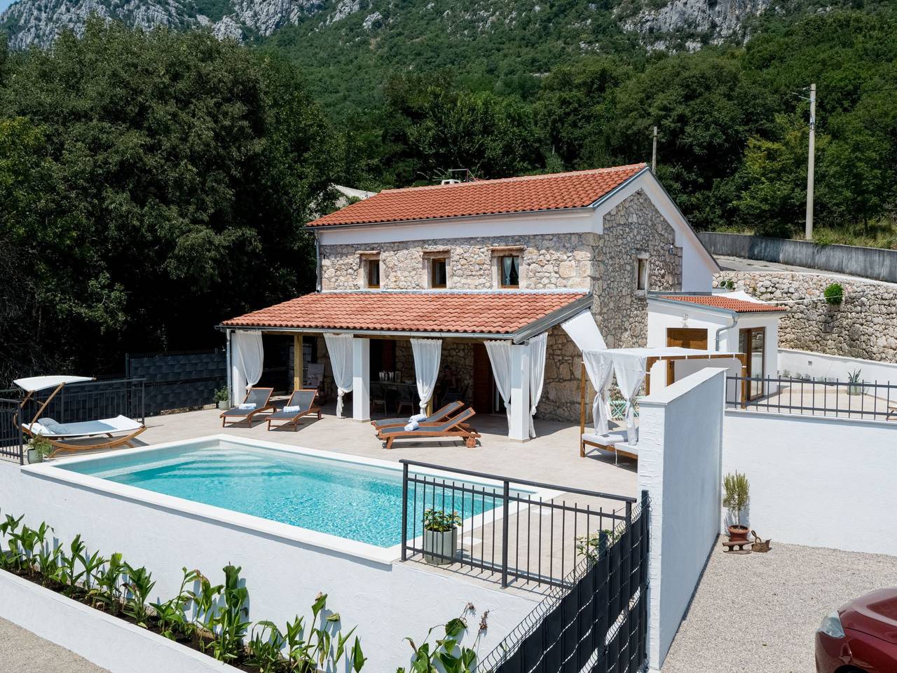 Casa di Nika - charmante Steinvilla mit beheiztem Pool in Bribir, Primorje-Gorski Kotar