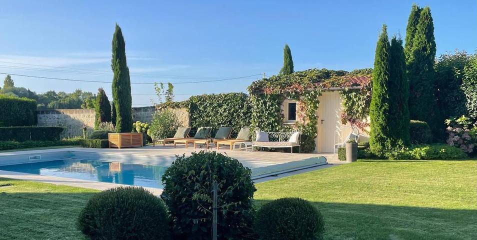 Location de vacances pour 8 personnes, avec piscine à Allonnes - 4