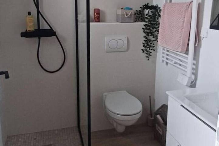 Quiet modern villa with swimming pool, 2 minutes from bus stop in Colomiers, Toulouse region