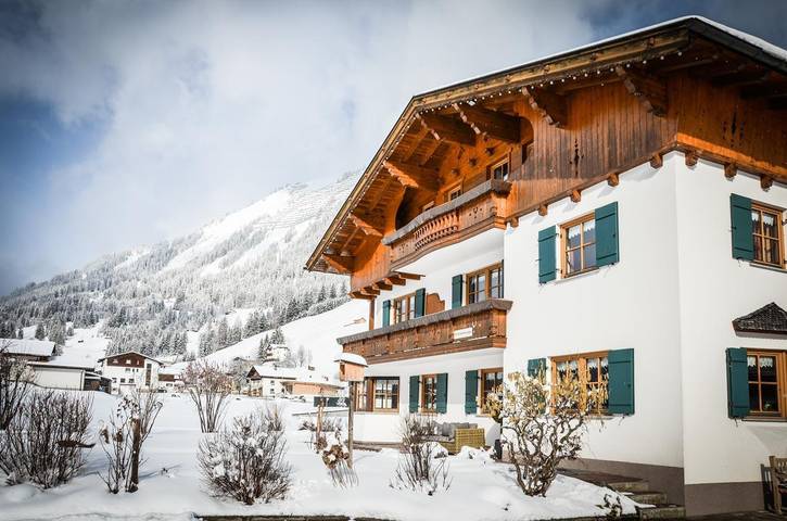 Ferienwohnung für 2 Personen, mit Balkon und Terrasse sowie Garten und Sauna im Lechtal