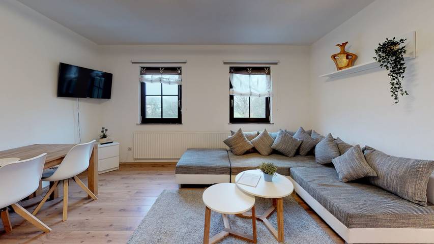Ferienwohnung für 8 Personen, mit Terrasse und Garten