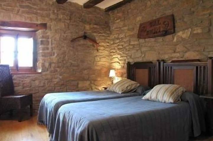 Casa Rural Leciaga für 13 personen in Azanza, Goñi