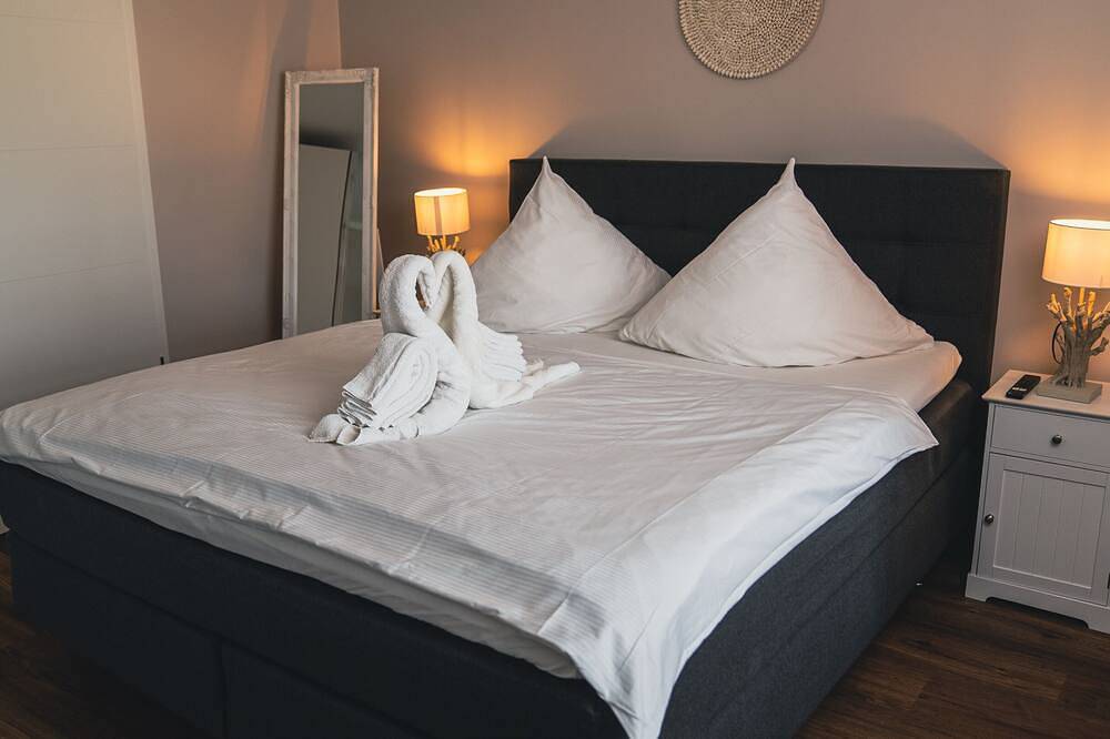 Ganze Wohnung, Studio grande - direkt an der Wasserkante in Westfehmarn, Lemkenhafen