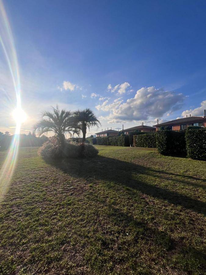 Location de vacances pour 7 personnes, avec jardin et piscine ainsi que vue sur le lac et vue à Navata - 2