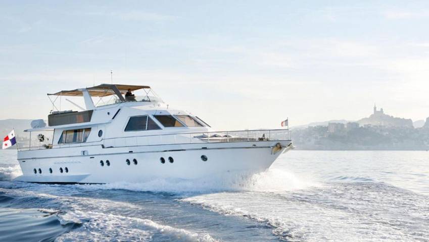 Bateau pour 2 personnes, avec terrasse et vue en Provence-Alpes-Côte d'Azur - 4